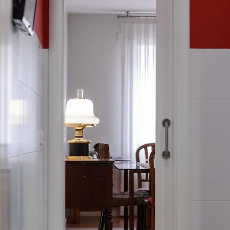 Ferienwohnung Charming Retiro Madrid Exterior foto